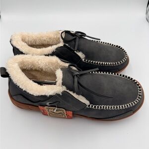 Flojos Black and Tan Men's Loafers